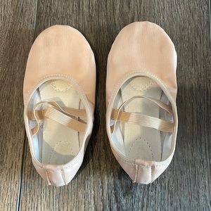 Girl’s Stelle Ballet Shoes Sz